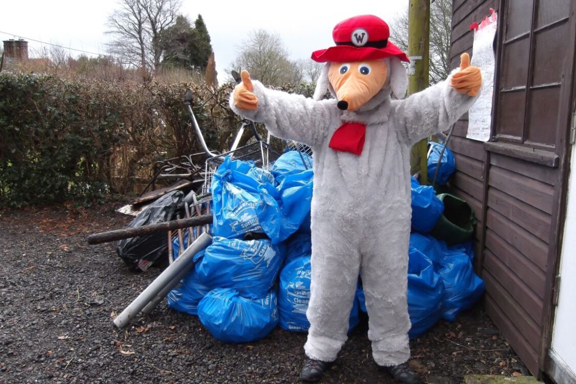 Please Keep Prestwood Tidy
